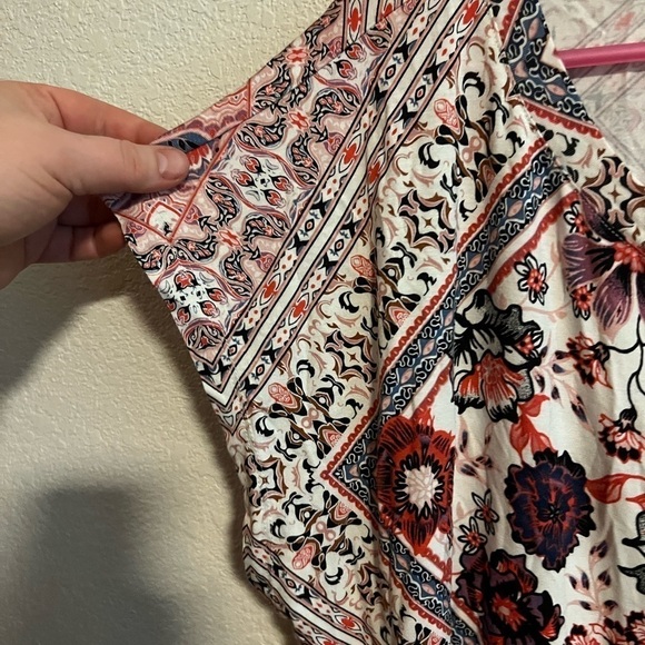 Black and Red 24/7 Floral Shirt Size XXL - Picture 3 of 9